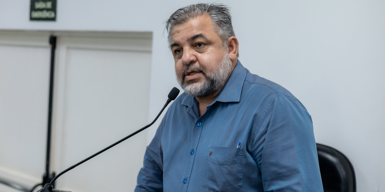 Marco Xavier na tribuna da Câmara